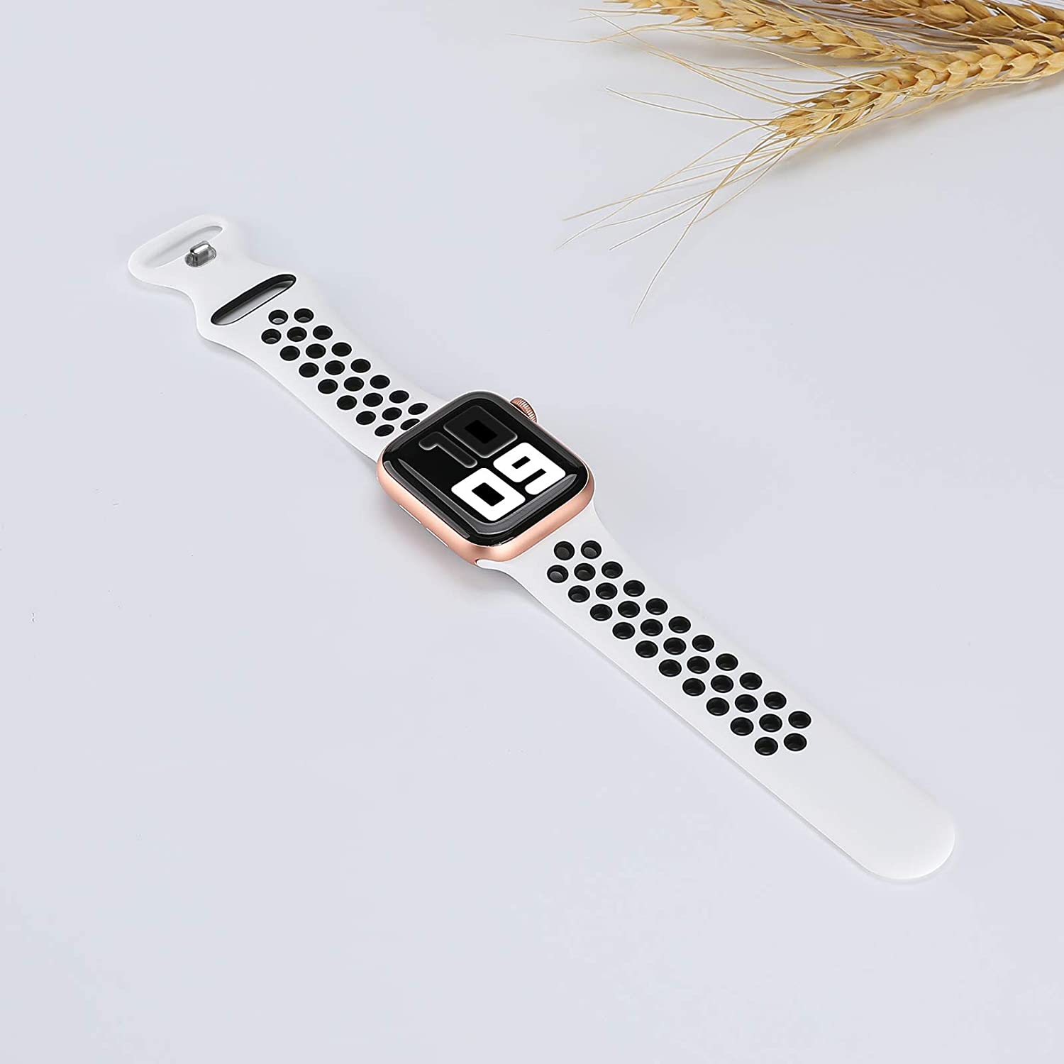 Silicone Strap For Apple Watch 6 band 44mm 40mm 38mm 42mm 44 mm soft Breathable watchband correa bracelet iWatch 3 4 5 6 se band