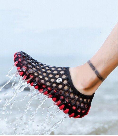 Summer Sandals Unisex Clogs Garden Shoes Light Slip-on Jelly Shoes Slippers Women Men Beach Water Shoe Soft Flats