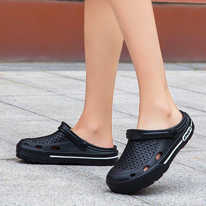 Comfortable Men's and Women's Unisex Couple Sandals Hole Shoes Beach Flat Sandals Slippers Garden Shoes Casual Home Slippers 2