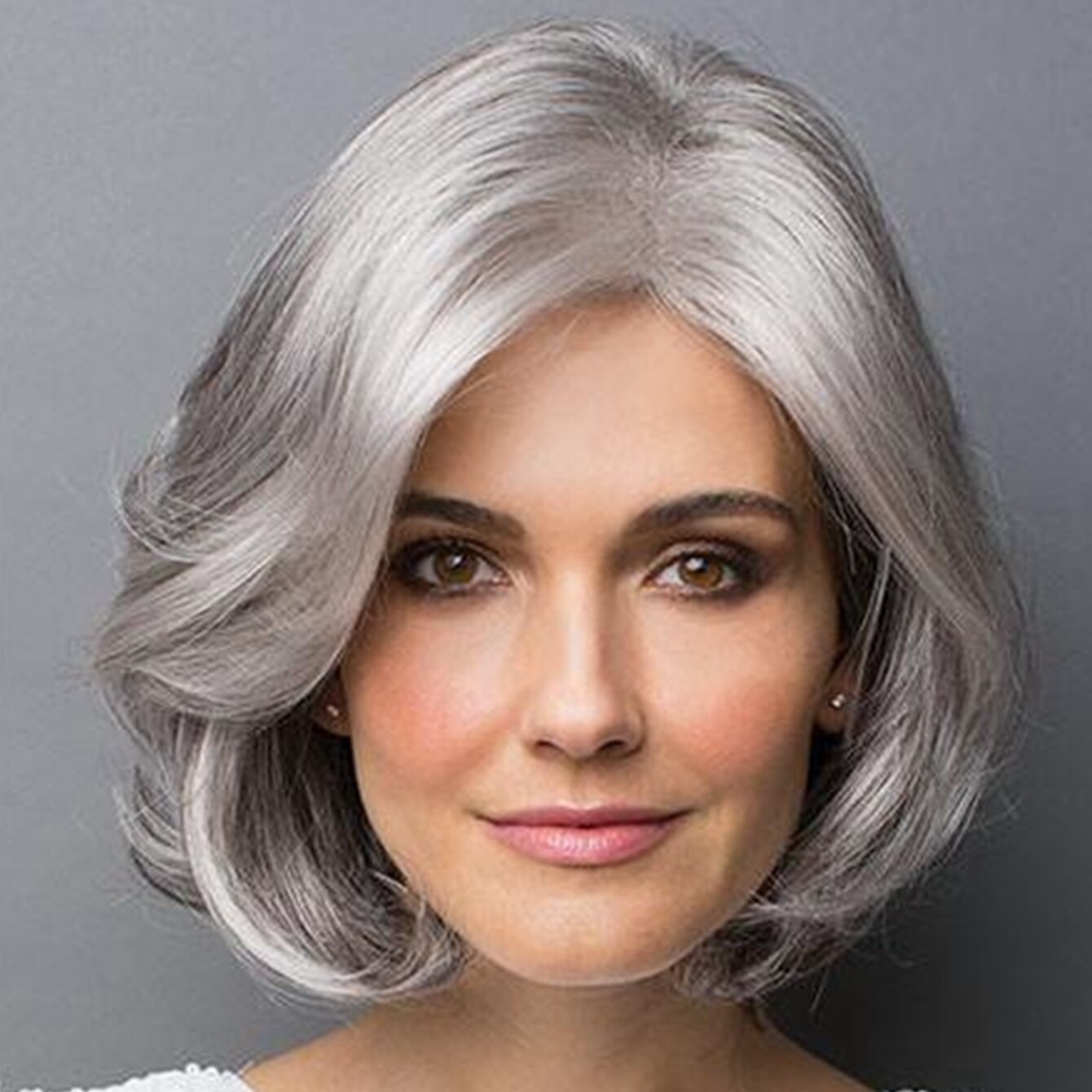 JOY&BEAUTY Short Bob Wavy Wig for Women Synthetic Silver Gray Wigs for Party or Daily Use Heat Resistant Hairstyle wigs